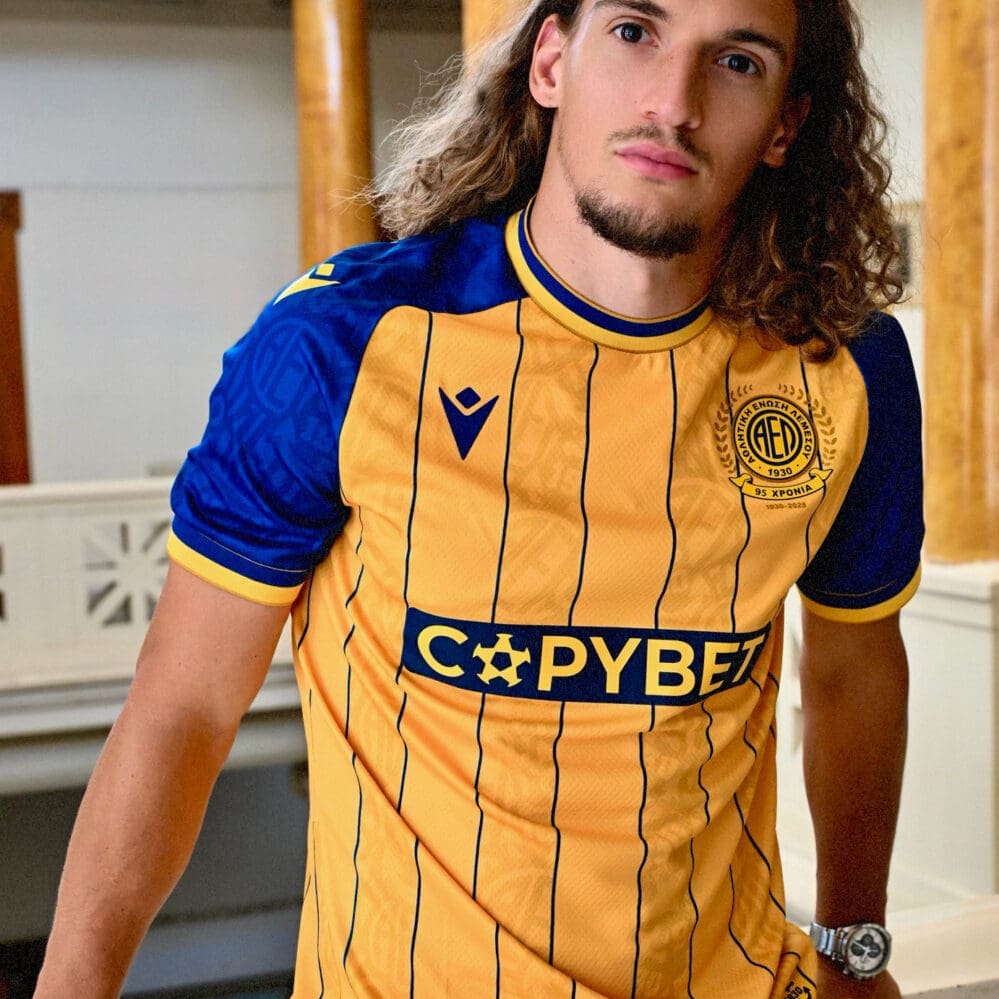 Home shirt 2025/26